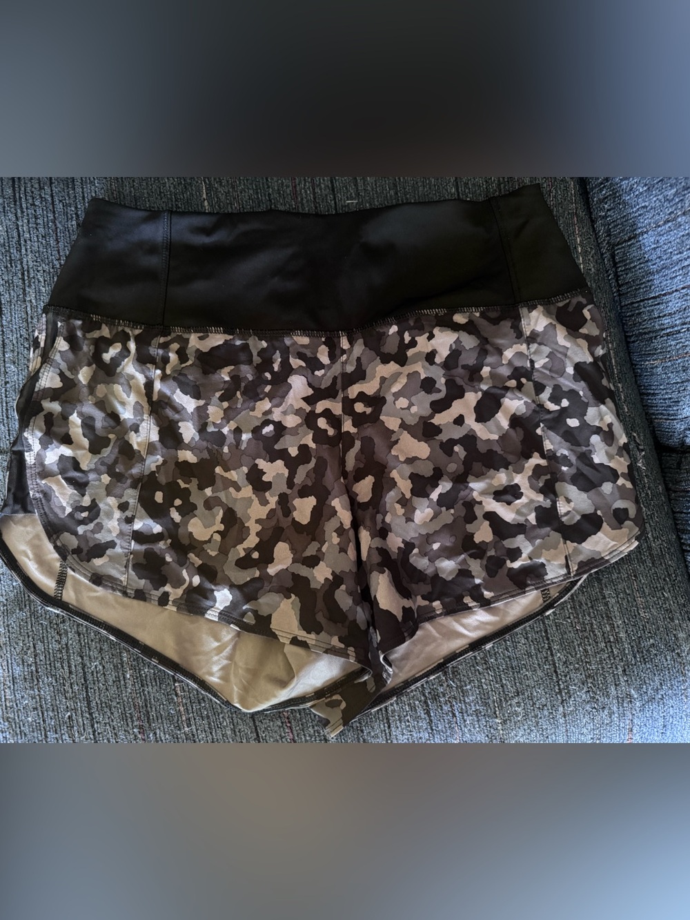 Athleta Women's Gray Camo Athletic Shorts